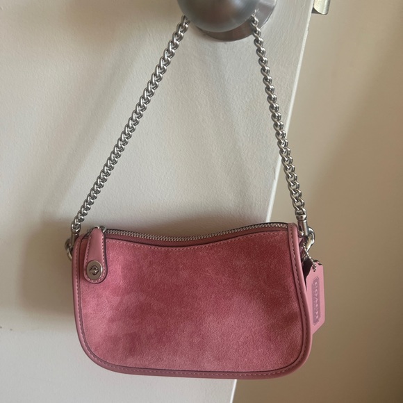 NWT COACH SWINGER 20 IN PINK SUEDE - Picture 1 of 4